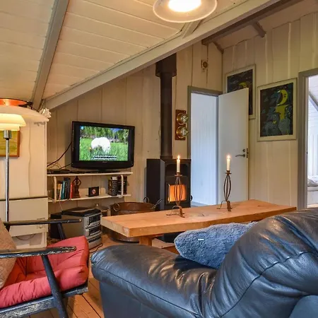 Three-bedroom Holiday In *