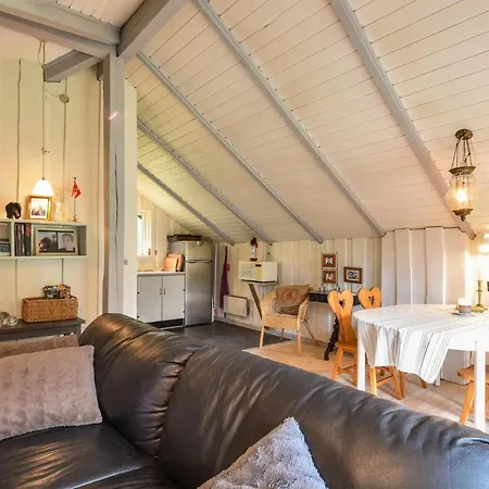 Semesterbostad Three-bedroom Holiday In